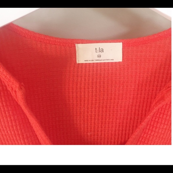 T.LA. Anthropologie Waffle Knit Henley Tunic Top With V Cut Orange Sz XS - Picture 9 of 14